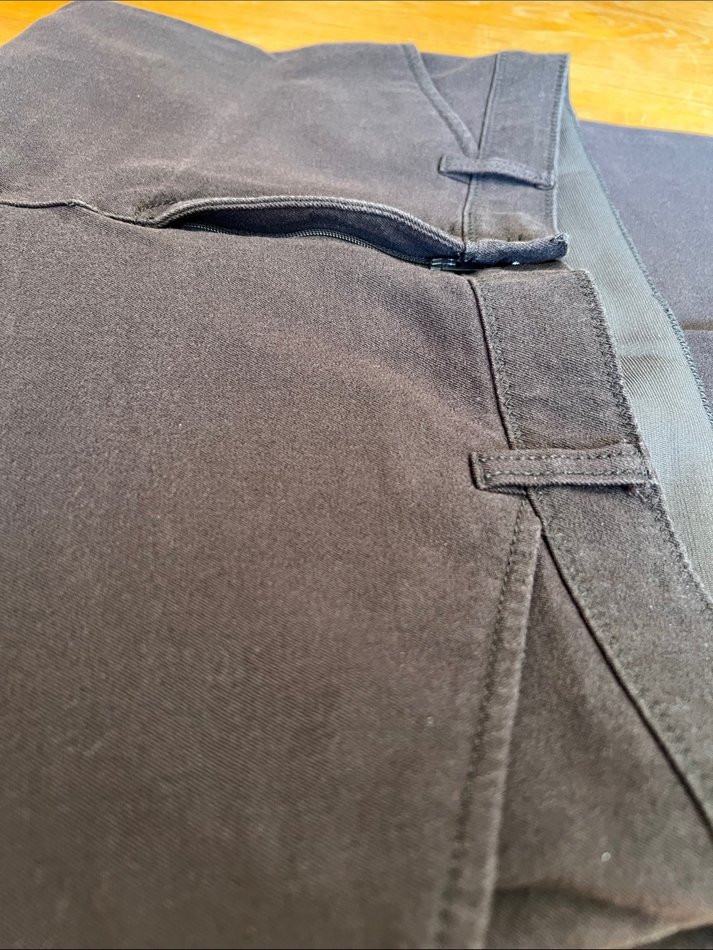 Chico’s So Slimming Jeans in Brown 1.5 R EUC - Picture 9 of 12